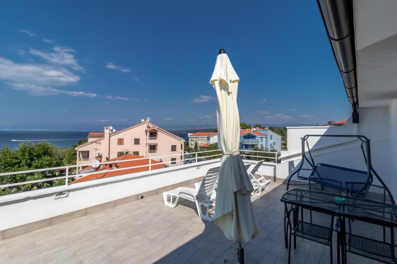 Maestral Apartments Малинска Экстерьер фото
