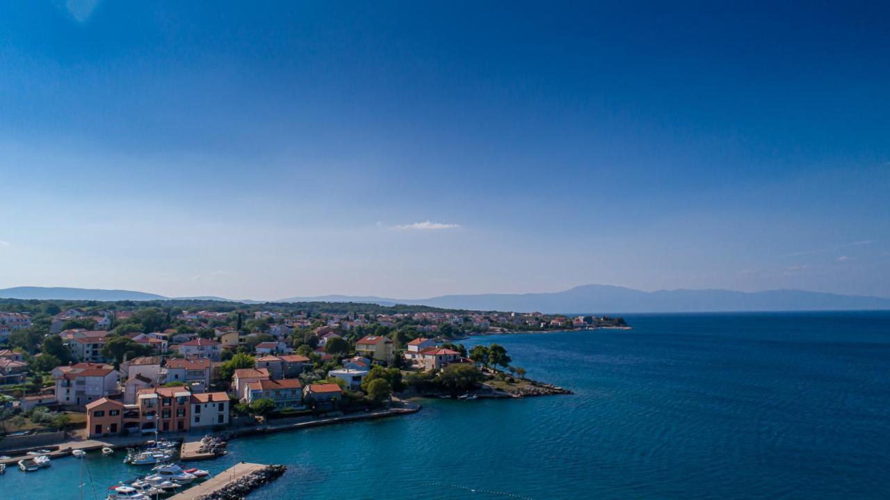 Maestral Apartments Малинска Экстерьер фото