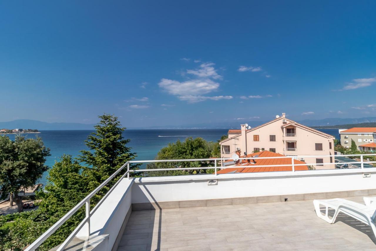 Maestral Apartments Малинска Экстерьер фото