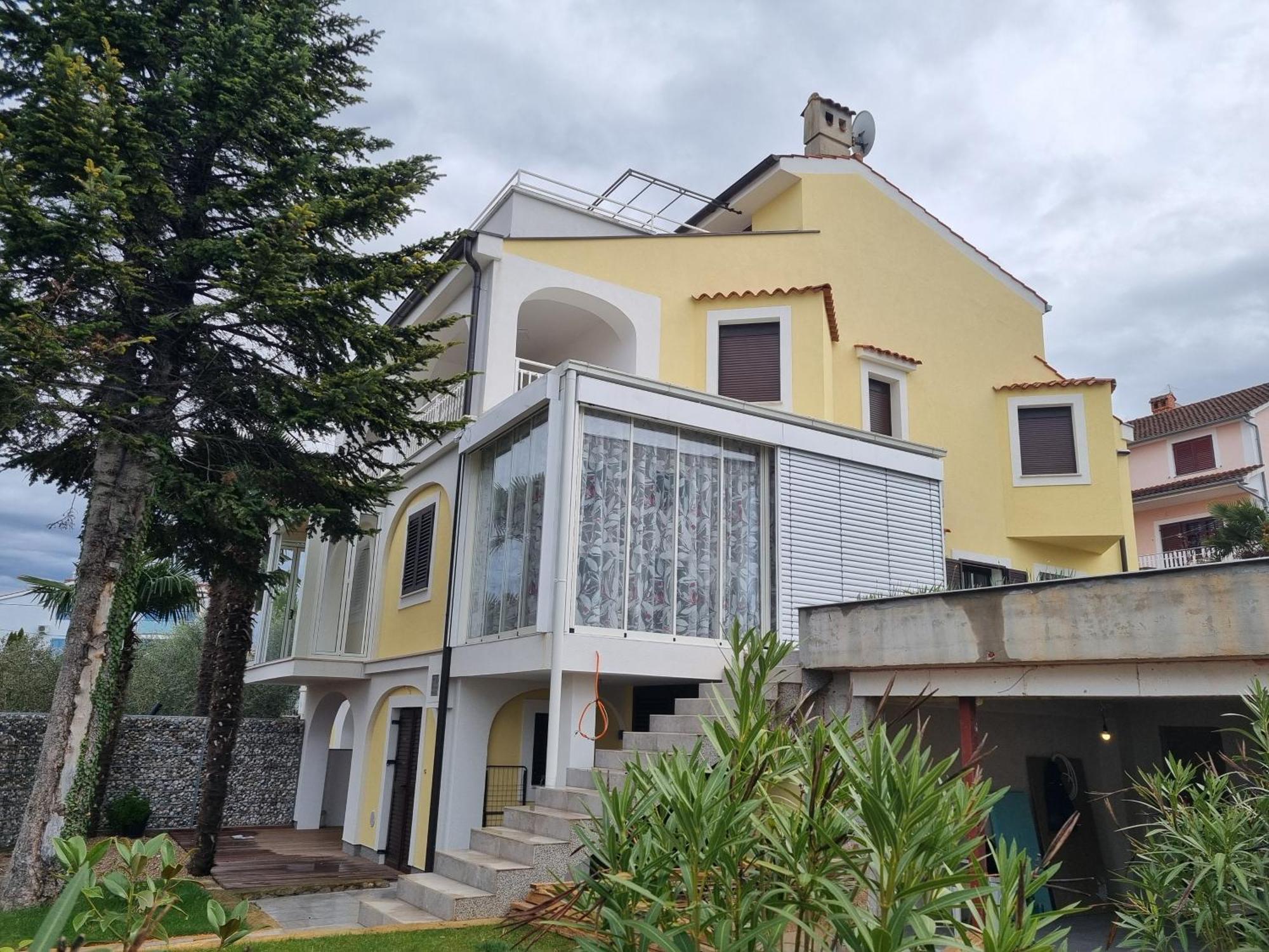 Maestral Apartments Малинска Экстерьер фото